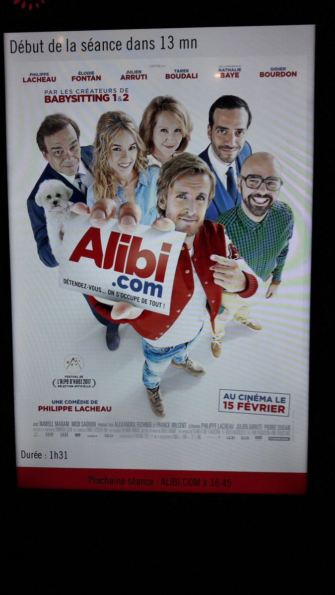 chloemazeau2's tweet photo. Moi qui voulait des abdos je pense que c'est bon. Très drôle . Bravo @PhilippeLacheau @Elodie_Fontan @TarekBoudali @JulienArruti 😘 https://t.co/Fhhyc4XVEQ