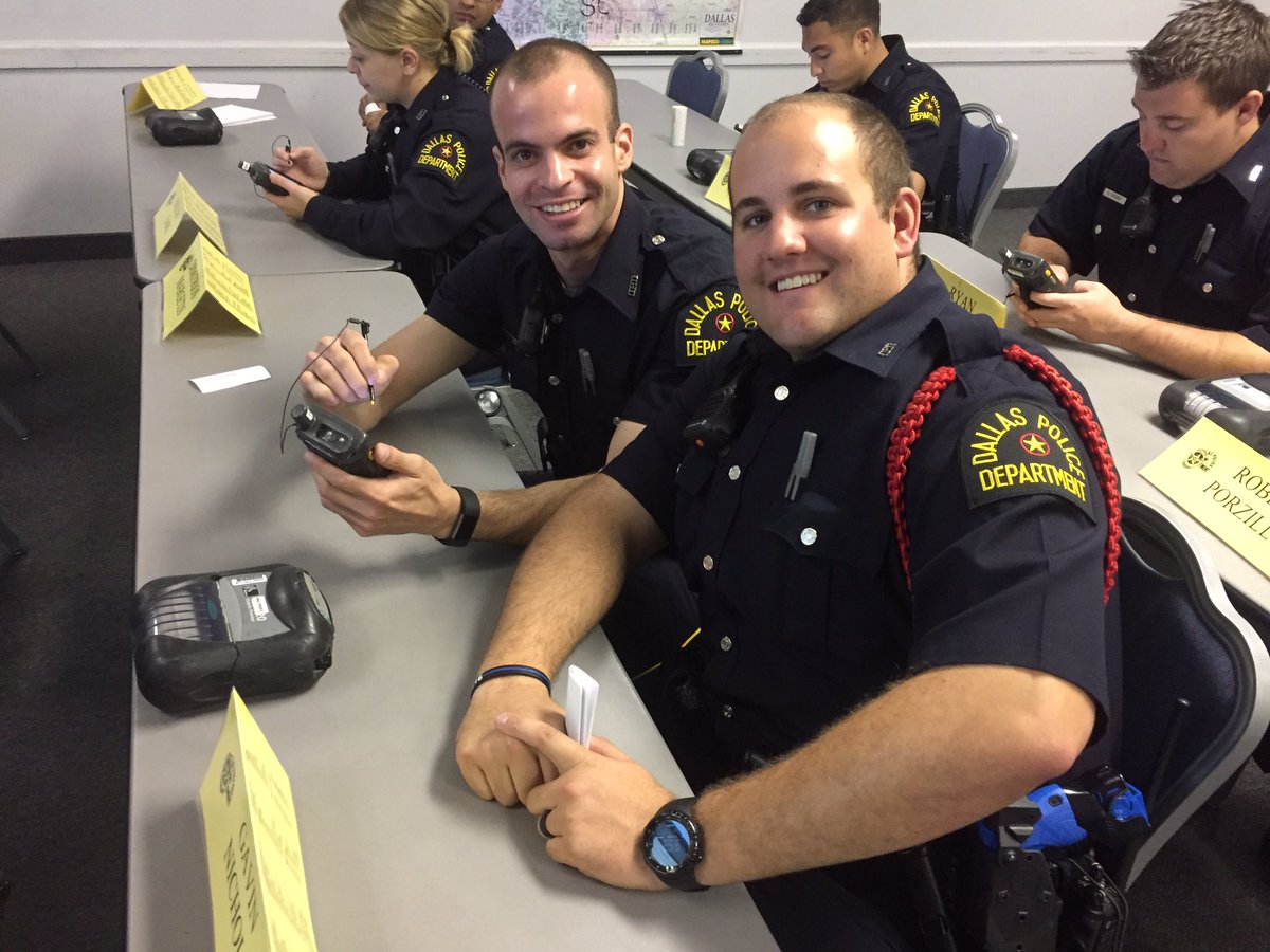 DPDAcademy's tweet photo. #ecitation Training #DPDClass352 @DallasPD @DPDRecruiting @ChiefCotnerDPD @DPDCoffey https://t.co/gwTJ5i0sfy