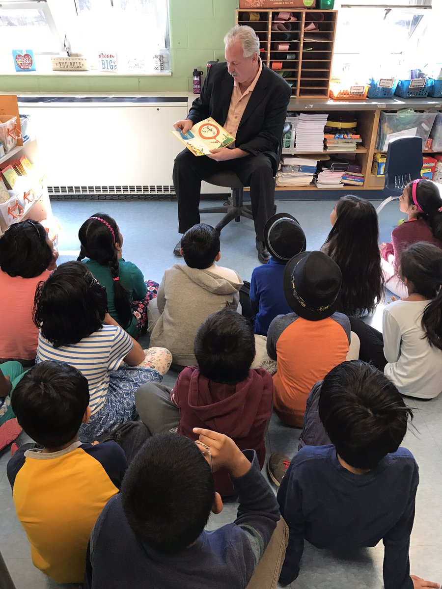 Thank you to Mayor Lankey for visiting our school for a Read Aloud! <a href="/amihoffman/">Ami Hoffman</a> <a href="/EdisonElem/">EdisonNJ Elementary</a> <a href="/JMDragons5/">John Marshall School</a> #ReadAcrossAmerica