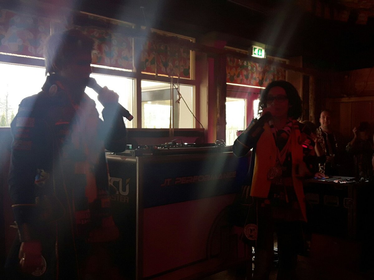 <a href="/dedorinis/">De Dorini's</a> in de <a href="/De_Michel/">De Michel</a> <a href="/Struiven/">CV De Strûivenwèners</a> #fijnfisjenie 🎊🎊🎊🎊🎉🎉 de winnaars van kies je Kraker 33 carnaval 2017 <a href="/omroepbrabant/">Omroep Brabant</a>