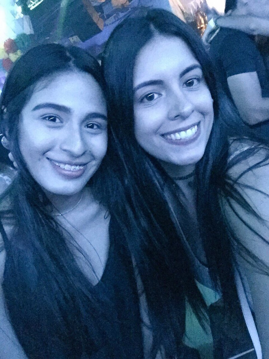 pamorenoa's tweet photo. discololo🤙🏼🔥 #reunited #lospiesmk #rayoytoby #dia3 https://t.co/YSFTl7787M