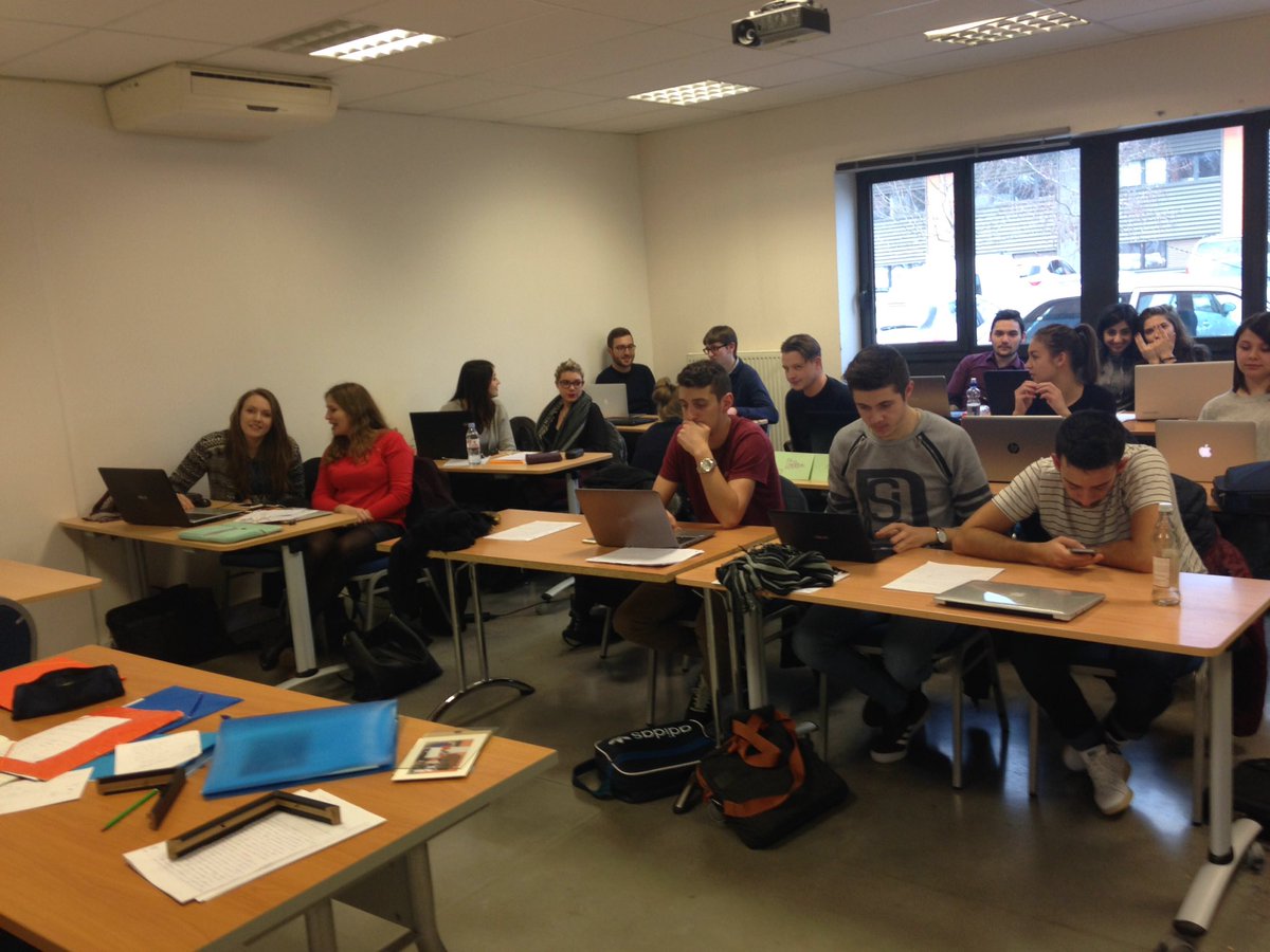 LettresHistoire's tweet photo. Mes #MUC13 en pleine action https://t.co/bBUgPMy0Bp
