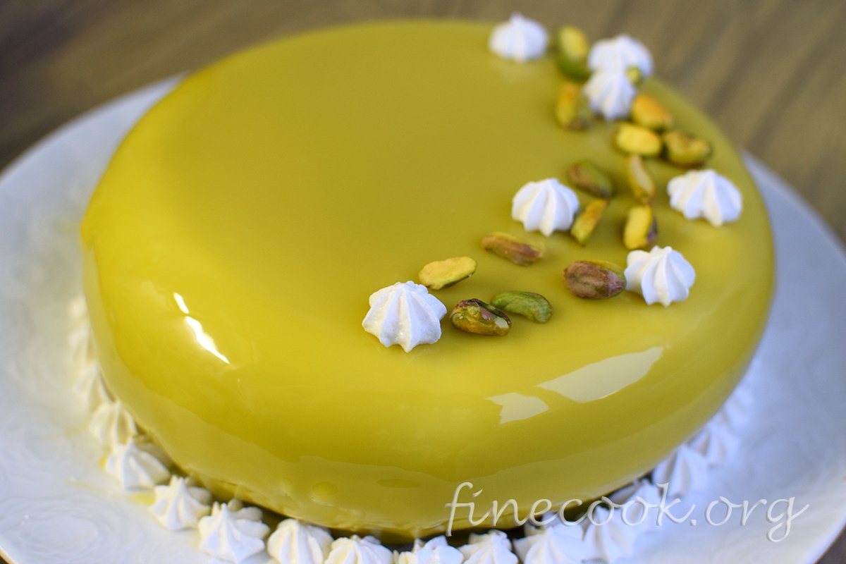 finecook_org's tweet photo. #Муссовый фисташково-ежевичный #торт с зеркальной глазурью. #Рецепт вот тут https://t.co/4YGJdP8ypw #finecook #мусс #вкусно #сладко #десерт https://t.co/k4Nsa7iIcT