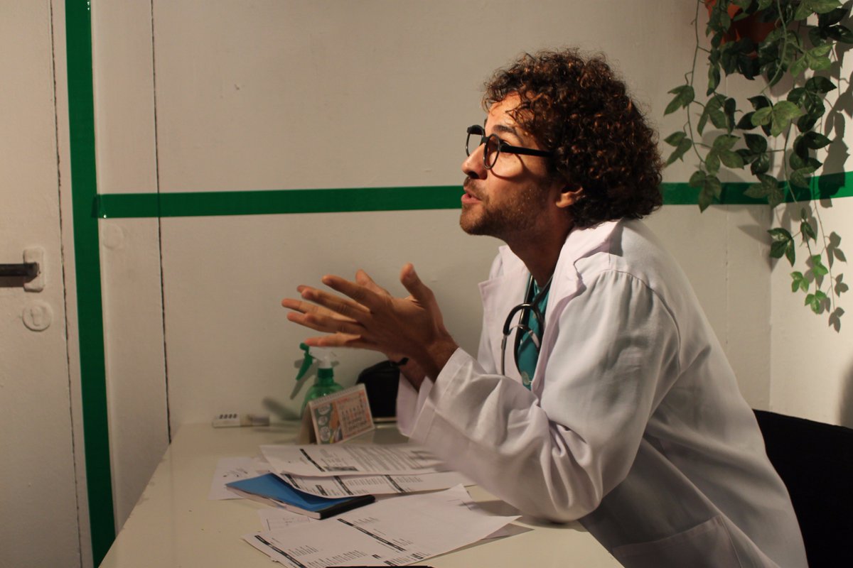 Nos solidarizamos con el #DíaMundialEnfermedadesRaras recordando la obra de #Microteatro de <a href="/TinoniCrea/">Tinoní Creaciones</a> para concienciar con <a href="/Anesvad/">Fundación Anesvad</a>