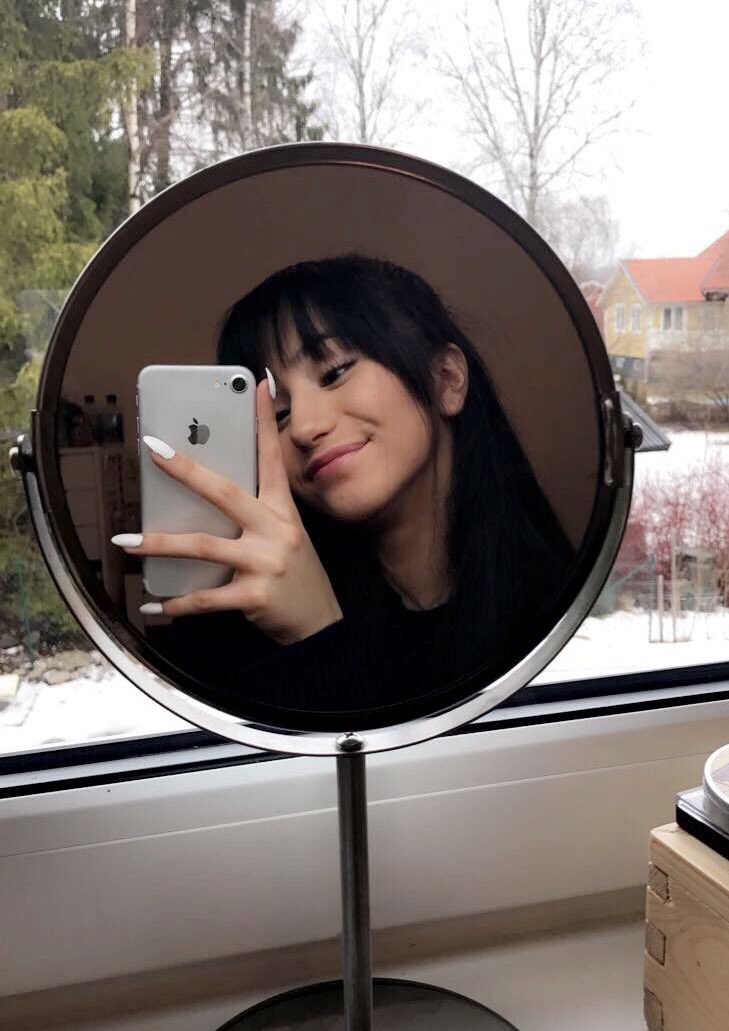 lilypairawan's tweet photo. Happy Tuesday✨
Have a fabulous day and live it up❤
#TuesdaySelfie #DolanTwinsTuesday #DolanTwinTuesday ##Confident4OU https://t.co/H874IoShR3