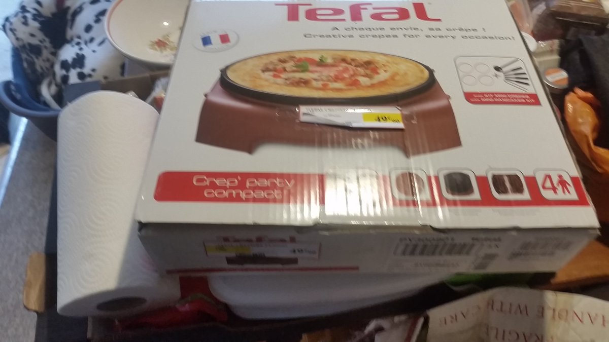 Kit_Kitche_n's tweet photo. The crepe maker is on its way to @trinity_rooms for #StroudInternationalCafe :)
#PancakeDay https://t.co/SqvffGU4Xj
