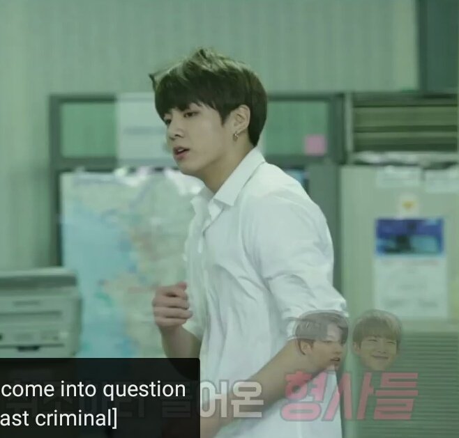 guknim's tweet photo. Look at jungkook's hair after tae did something to him. Tae did that to jungkook 😏 https://t.co/xSDVnZgEAL