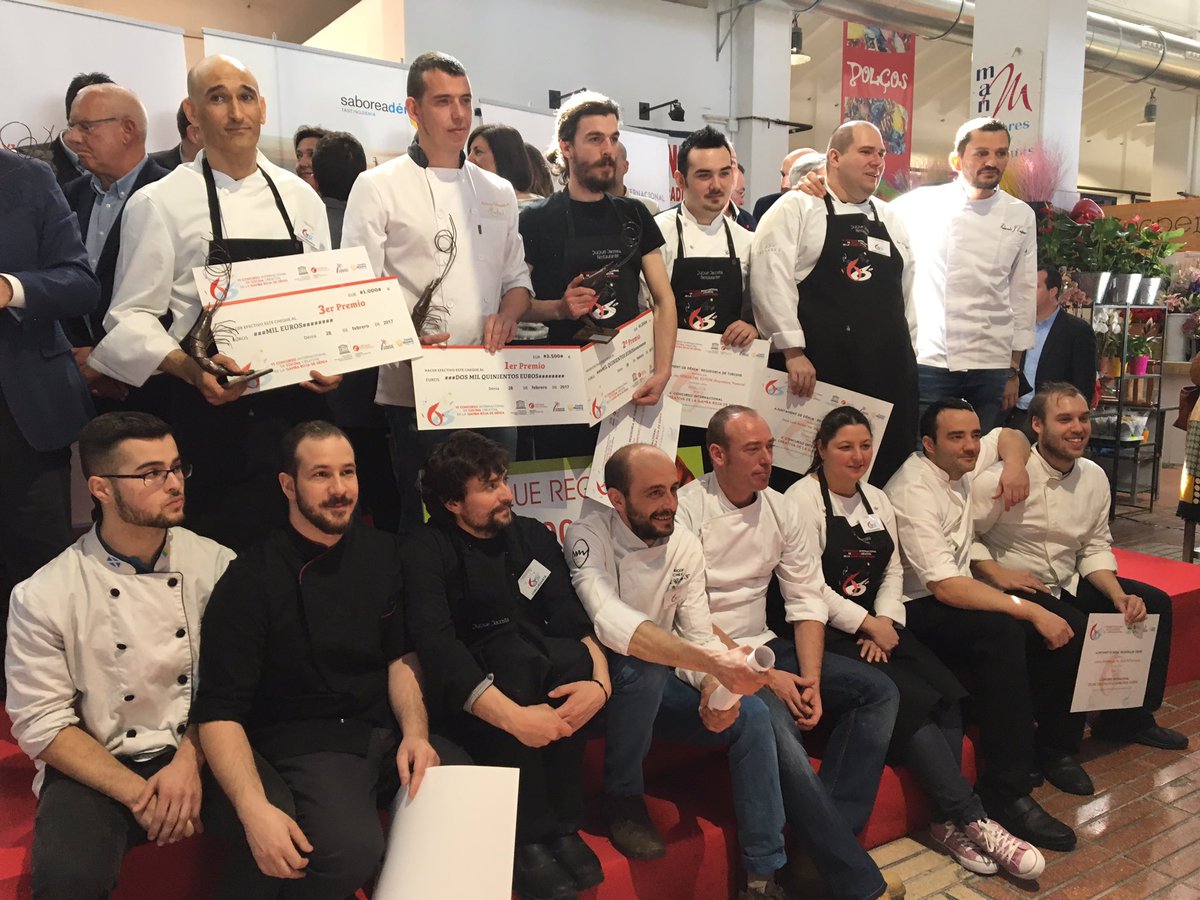 JCCapel's tweet photo. Ganador VI concurso Cocina Creativa #GambaRojaDenia @RMaestral (Gamba con bleda y gazpacho marinero)
Enhorabuena! https://t.co/fUhmcy8O0m
