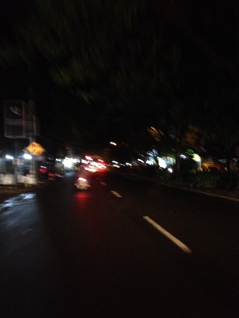 19.48 jl soekarno hatta terpantau lengang-klaramkom1 <a href="/Edunewsfm/">EDUNEWS FM RADIO</a> <a href="/official_itv/">Indonesiatv</a> #trafficmalang