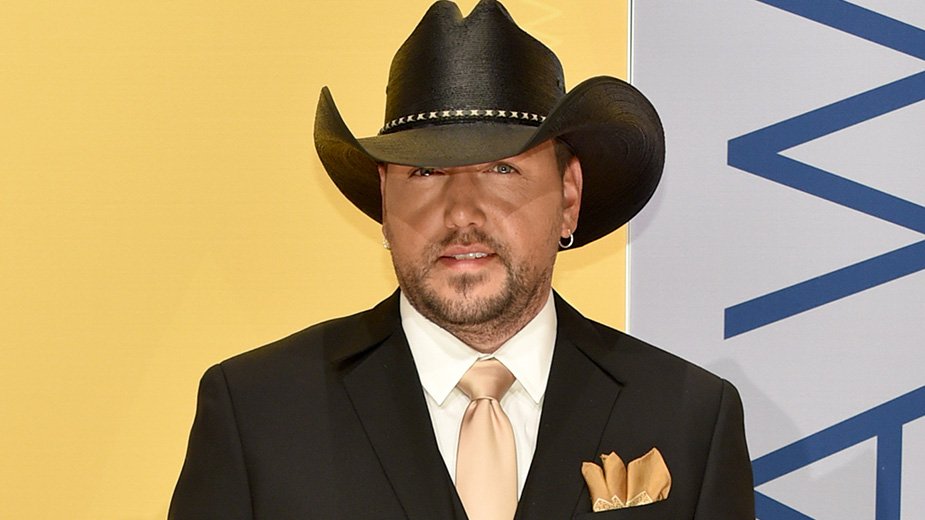 40 looks good on    Wishing him a very Happy Birthday from all of us at CMT! 