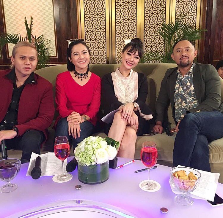 Tgu tgl mainny y cuma di @LawakKlubTrans7 <a href="/popsovia/">Poppy Sovia</a>