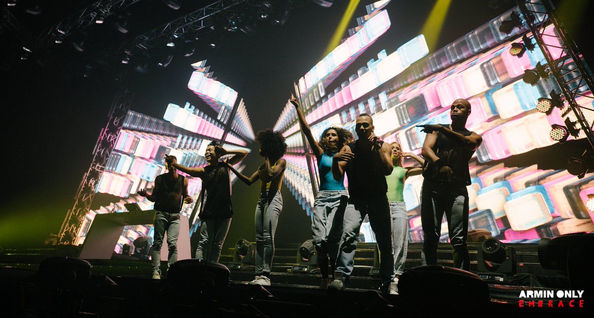 Armin van Buuren tweet media