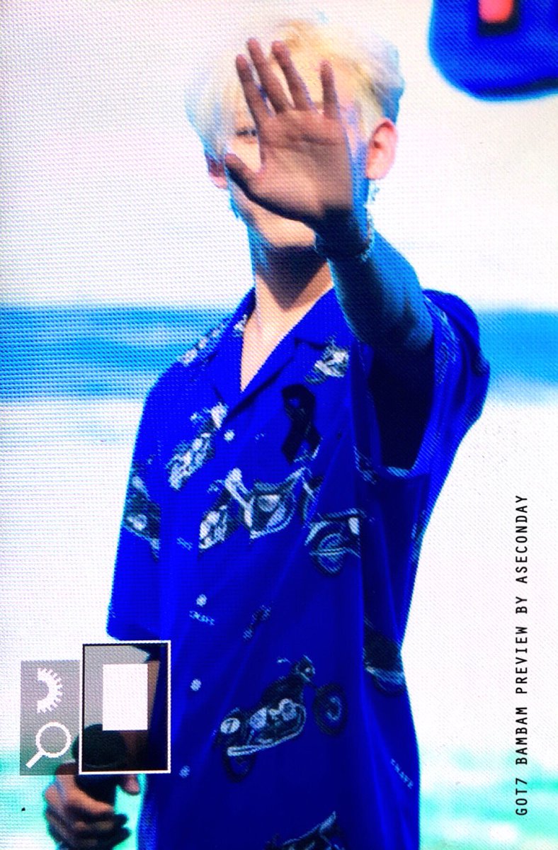 Aseconday_0502's tweet photo. 170228 EST Event @BamBam1A 
#BamBam #뱀뱀 #GOT7 #갓세븐 
💕👋🏻😘 https://t.co/JHd8DcQpJl