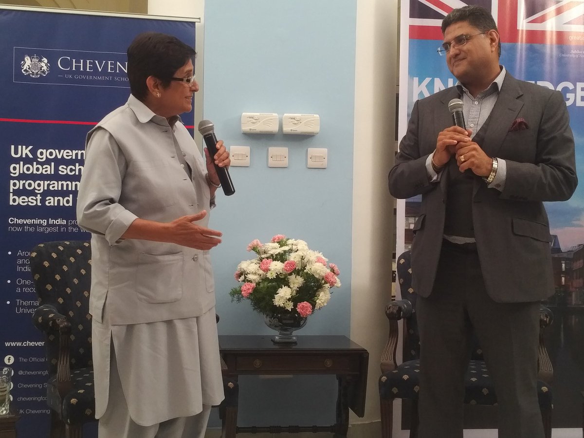 amritabahl's tweet photo. Yesterday'sDeeds give u ConfidenceForToday, today'sDeeds give u ConfidenceforTomorrow There's NoHoliday in #LearningConfidence-@thekiranbedi https://t.co/ZbSA05bIfw