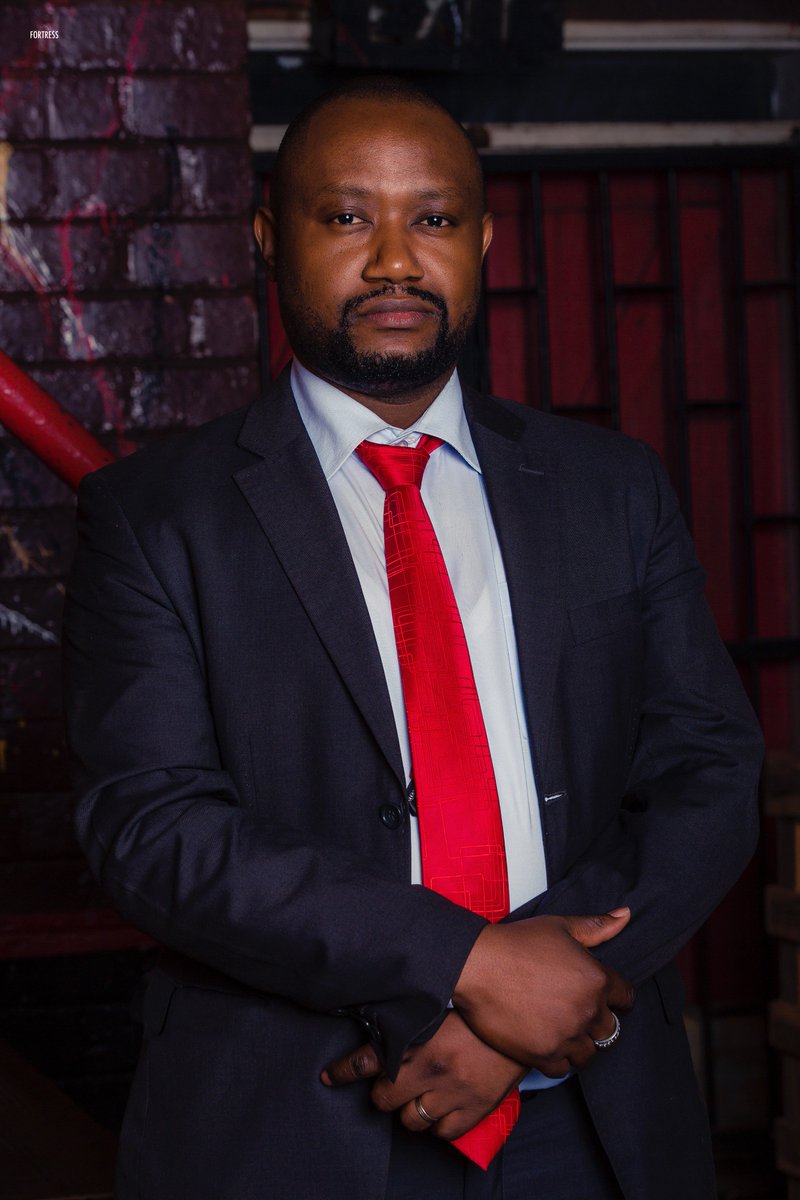LuluHaangala's tweet photo. @iameraze @maliqmwanza Founders Fortress Media, Zambias leading photography Company https://t.co/SapQi9KvsF #MANth #Jump #wekeepmoving https://t.co/s3Z4Ls9FYA