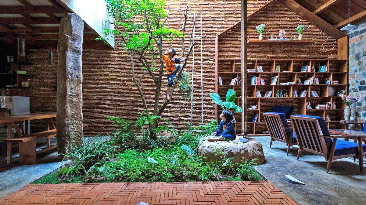 inhabitat's tweet image. 6 impressive structures built around living #trees bit.ly/2m2Gllx #architecture #nature