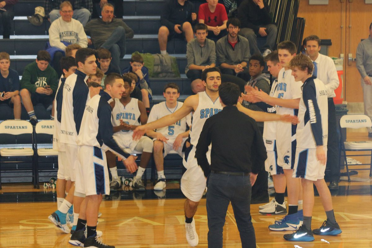 TheColosseum16's tweet photo. REMINDER THE BOYS ARE STARTING THEIR RUN @ 7‼️WORD ON THE STREET IS THAT BERGENFIELDS BRINGING A SECTION🤡😭#WHITEOUT https://t.co/tPVtmQJwbU