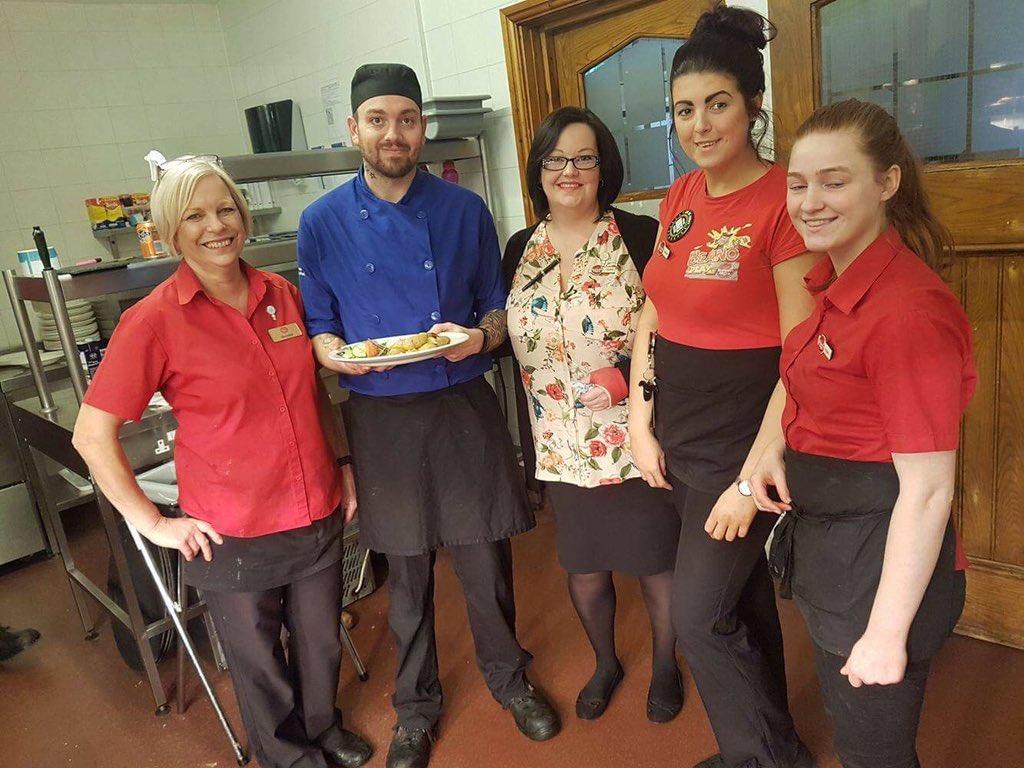 This mornings PSB with our IRT Ben 🍲🍔🥘 team VP ready to smash today's new menu launch! #teamVP <a href="/MarkCash15/">Mark Cash</a> <a href="/SpencerGraydon/">Spencer Graydon</a> <a href="/WeAreSUGM/">WeAreSUGM</a>