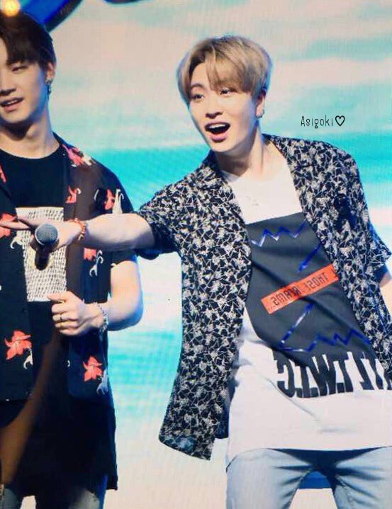 ASiGoKi's tweet photo. Preview 170228 EST Press con 🙃🤣😘@GOTYJ_Ars_Vita 
#YOUNGJAE #영재 #GOT7 #갓세븐 
#estซ่าซี้ดสุดขั้วกับGOT7 https://t.co/eh2TgVRahl