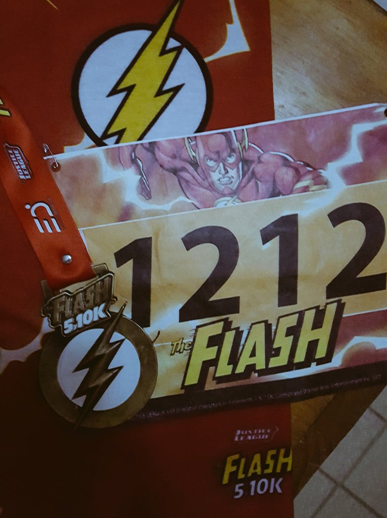 Wanamantly's tweet photo. Justo en el momento en la carrera de #Flash 10K #CarreraTheFlash #LigaDeLaJusticia #CorreConEmoción @emocionD #CachalotesTeam https://t.co/KbWMphP7Sv