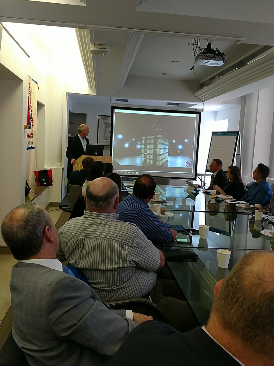 vbv1204's tweet photo. @SFPE_Inc NY Metro Chapter is learning about Storage from @Vikinggroup Martin Workman. #firesprinkler #firetests https://t.co/uNKMuHXenj