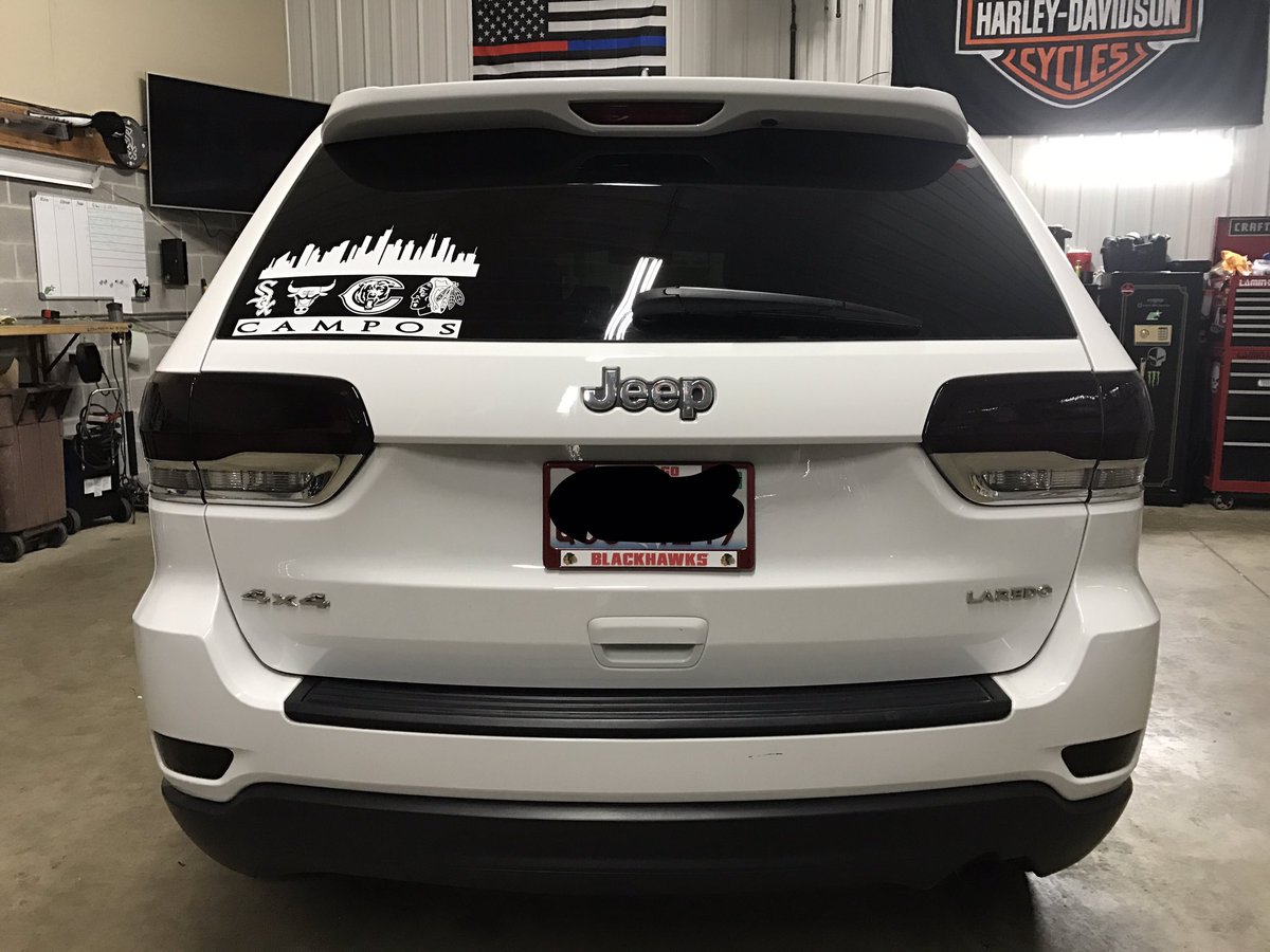 5Star_Tint's tweet photo. Gunsmoke and charcoal #laminx installed on Jeep Grand Cherokee, call us today for a free quote 779-803-3180 #5Startint #windowtint #Pro https://t.co/t8EF0ElUCC
