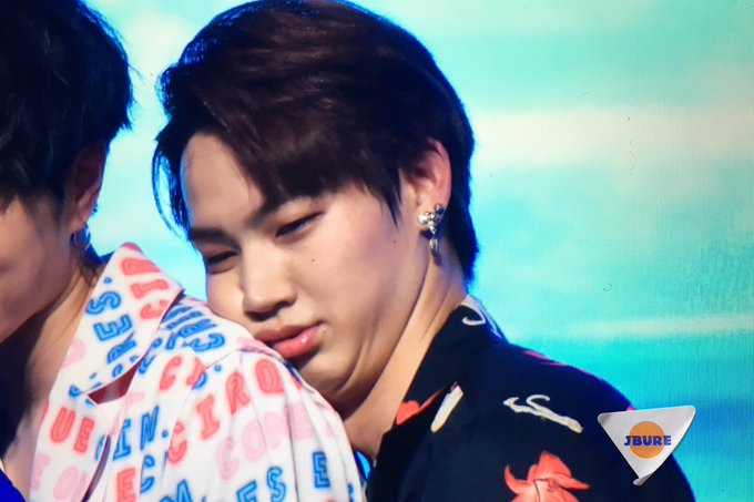 C5we1f4UwAA8qqi.jpg:small