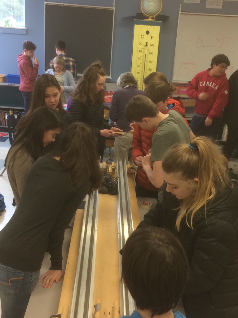 RodCorey's tweet photo. Designing "maglev" cars for a magnetic track. #STEM #hmslearns https://t.co/ABh3qHd3ub