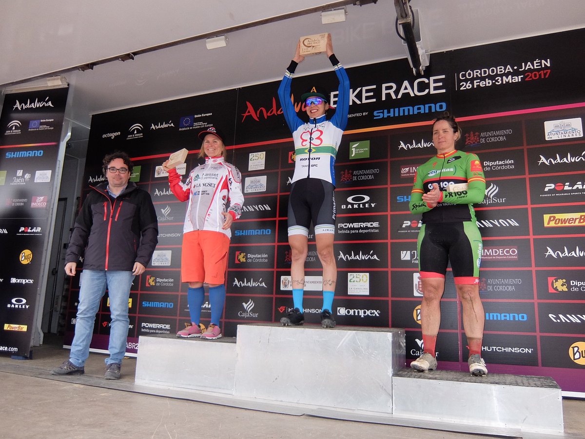 IMDECO_'s tweet photo. Finaliza la Etapa 3 de la @AndBikeRace 2017 en #CÓRDOBANHD. Felicidades Participantes y Organización !! Suerte próximas Fuerte Abrazo https://t.co/6kdBdF9Cte