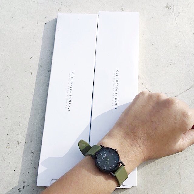 beiarney's tweet photo. Got my life saver watch today!!! 50% of the net proceeds of this watch will be donated to cancer patients. Get yours now #timetosavealife https://t.co/QzmdaQ5Z2l