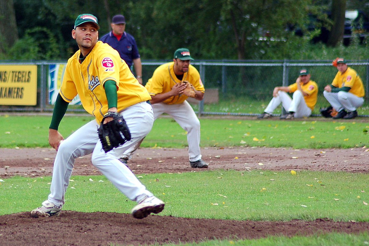 Coververhaal maart: ADO is in 2006 de laatste club buiten de 4 Usual Suspects die in de NL playoffs hebben gestaan. #FastballMagazine