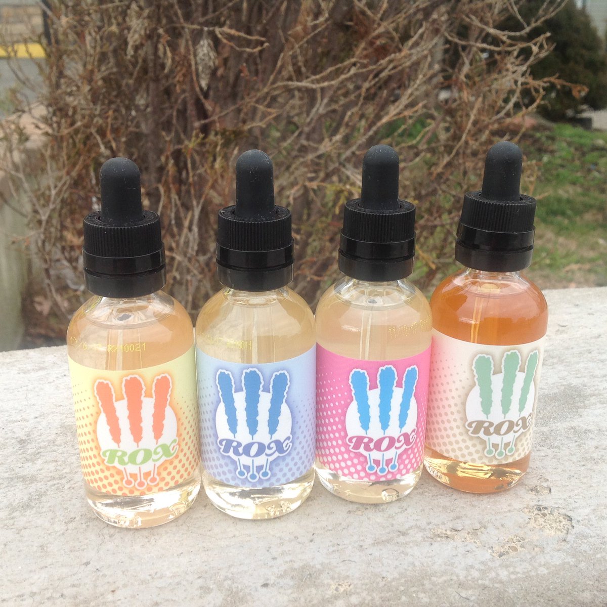 Fmsvapes2's tweet photo. ROX e-liquid💨💨💨Cotton Candy, Blueberry, Vanilla Mint, and Sweet peach
#halocigs#roastsandwichhouse https://t.co/69JshBYKmF