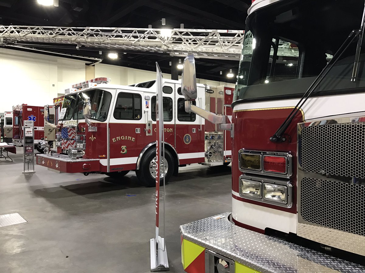 DCUCenter's tweet photo. Worcester welcomes @MassFireChiefs! #FCAMPDC2017 https://t.co/0YmXrzs3gx
