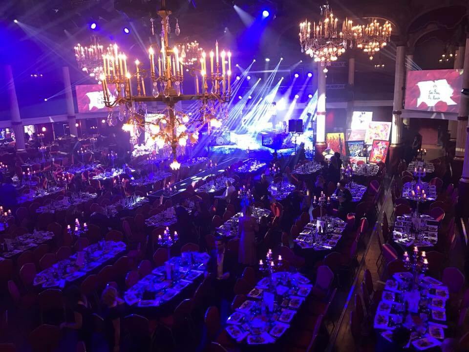 labrigadeducoeu's tweet photo. Gala exceptionnel placé sous le signe de l'émotion. Un grand bravo @LESROISDUMONDE pour ce grand moment et à nos brigadiers du❤️ #enfants# https://t.co/RF9TpUmJby