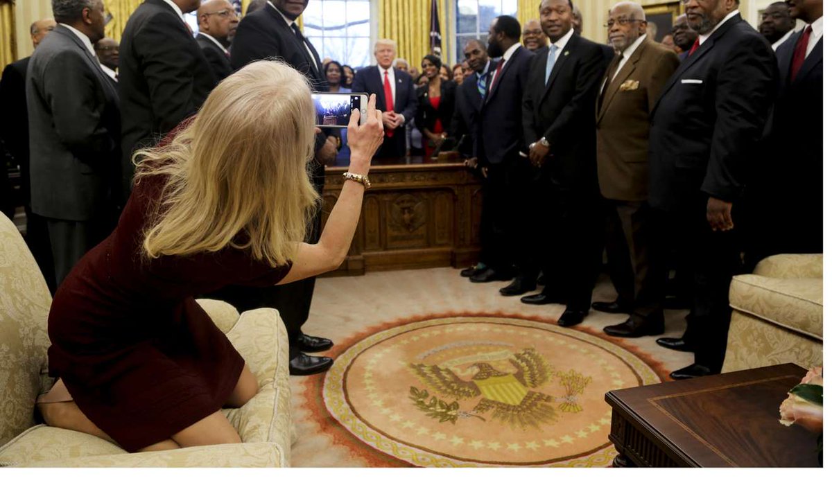 BlackQueenLara's tweet photo. #BlackUniversities Leaders didn't fear #Kellyanne at WH. Her sofa's ⏰ is unpurposed parental identification, proof she felt great with'm 👸🏽 https://t.co/mhNykdme0h