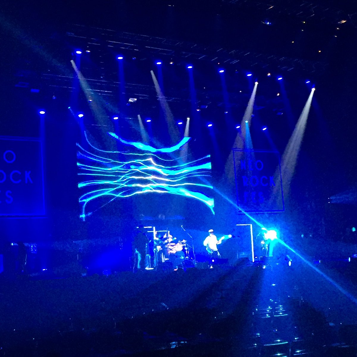 composer_mizuki's tweet photo. NEO ROCK FES @武道館
めっちゃ楽しかったーー！！
初めて武道館の中入ってしかも自分の関わった音楽が流れるなんて。。。
贅沢で幸せなひと時でした！

DJやってみたくなったw

#NEOROCKFES 
#NEOKIDZ https://t.co/q15v0XWxqR