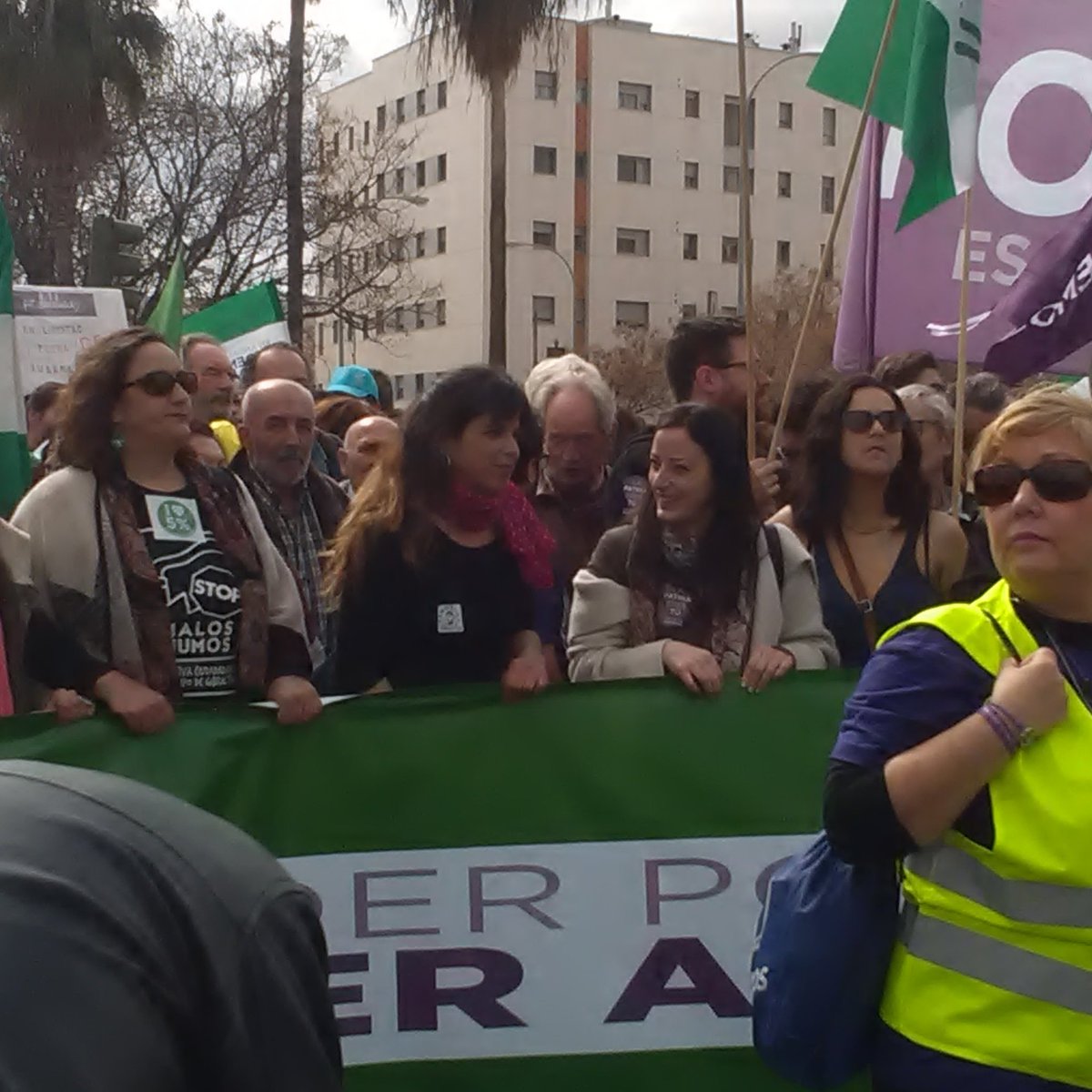 Jonathan_HG91's tweet photo. Orgulloso de haberme dejado la voz por mi tierra, Andalucía. 👏✊ #ALaCalle28F #PoderAndaluz28F @TeresaRodr_ https://t.co/1vXE12JLF7