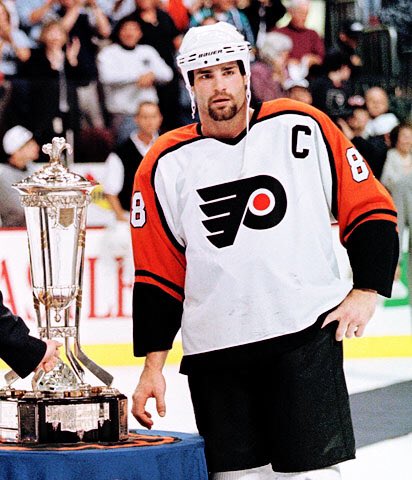 Happy Birthday to former captain and one of my all time favorite players Eric Lindros! 