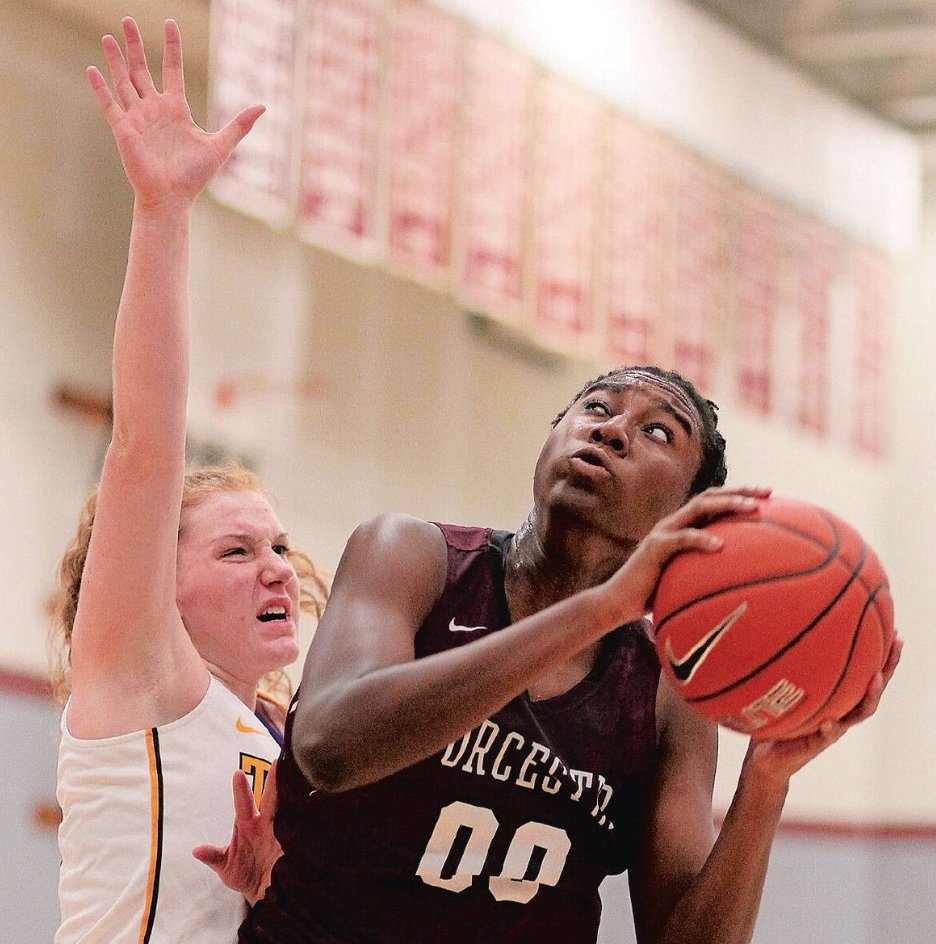 WorcesterAcdmy's tweet photo. 6-foot-3 Aliyah Boston making her mark on and off the court at Worcester Academy! https://t.co/K471ITYT0d #WAexperience #WAdifference https://t.co/cmBHpzkUEH