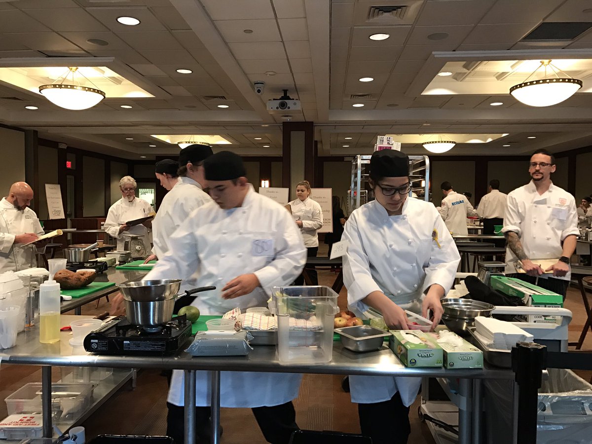 brinillla's tweet photo. #njprostart go kearny !❤🖤 https://t.co/KXyBxilh4K