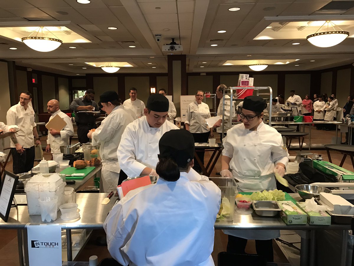 brinillla's tweet photo. #njprostart go kearny !❤🖤 https://t.co/KXyBxilh4K