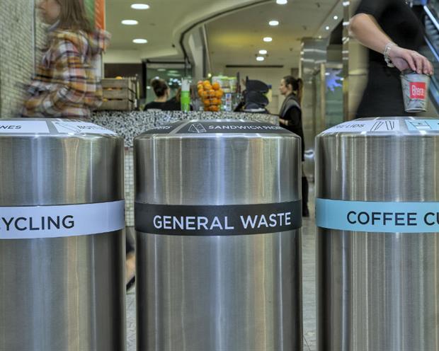 Waste_Planning's tweet photo. Canary Wharf in recycling push; https://t.co/XaOw3c24jo https://t.co/W6m77C2Hl2
