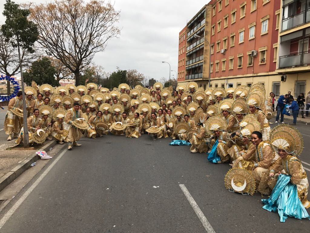 loladcd's tweet photo. Carnaval 2017 #CarnavalEX2017 #LosLingotes #carnavaldebadajoz #carnavaldebadajoz2017 https://t.co/g5cEEykzpR