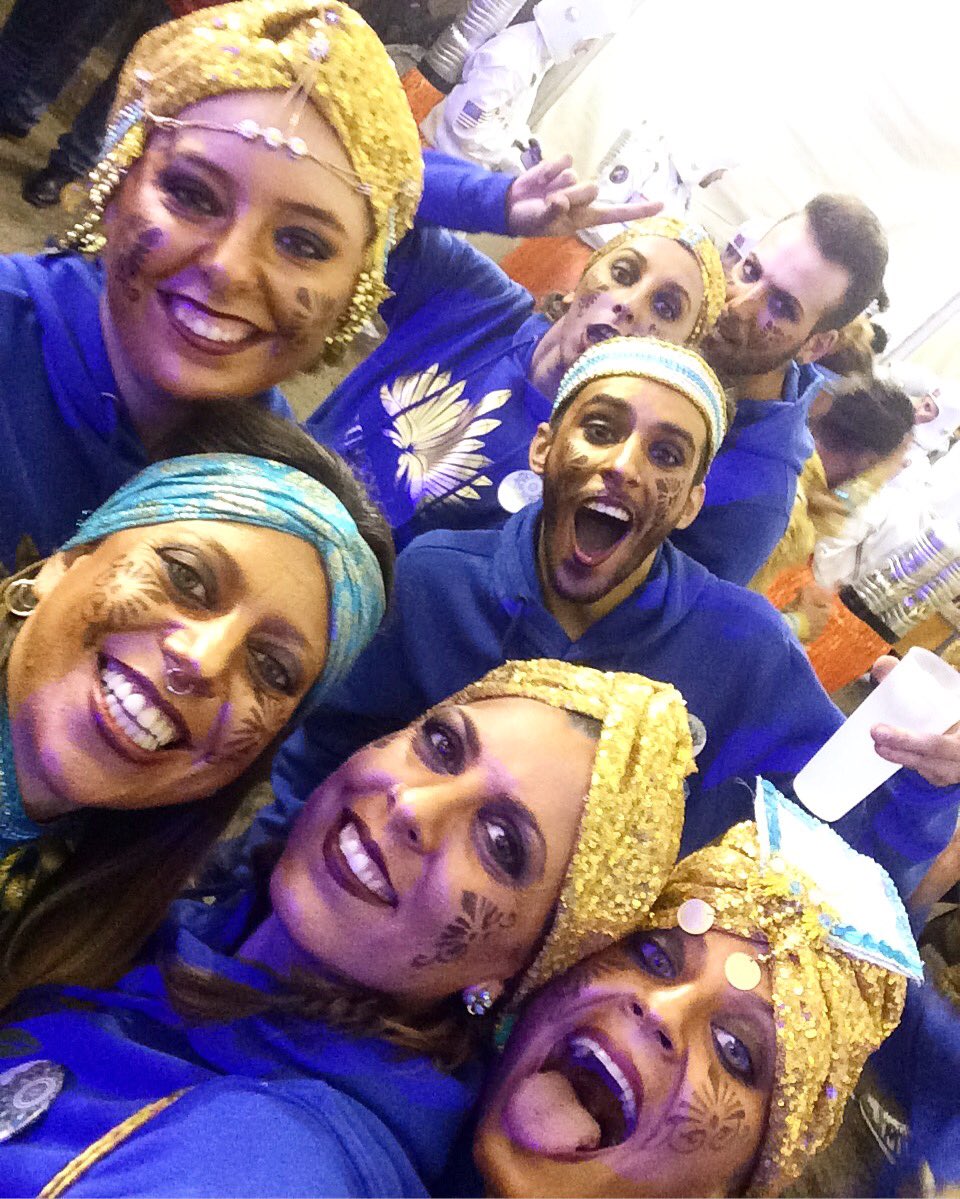 loladcd's tweet photo. Carnaval 2017 #CarnavalEX2017 #LosLingotes #carnavaldebadajoz #carnavaldebadajoz2017 https://t.co/g5cEEykzpR