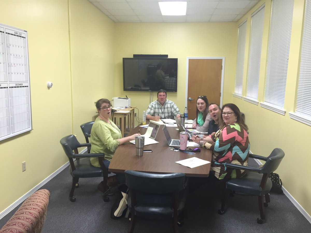 BCBESuper's tweet photo. Locking Sat. office in Loxley, near 6:00pm discover Sec.Sci Supv Tom Hartner with BC Sci teachers working on Sci pacing guides
BaldwinProud! https://t.co/25VIfaAHjl
