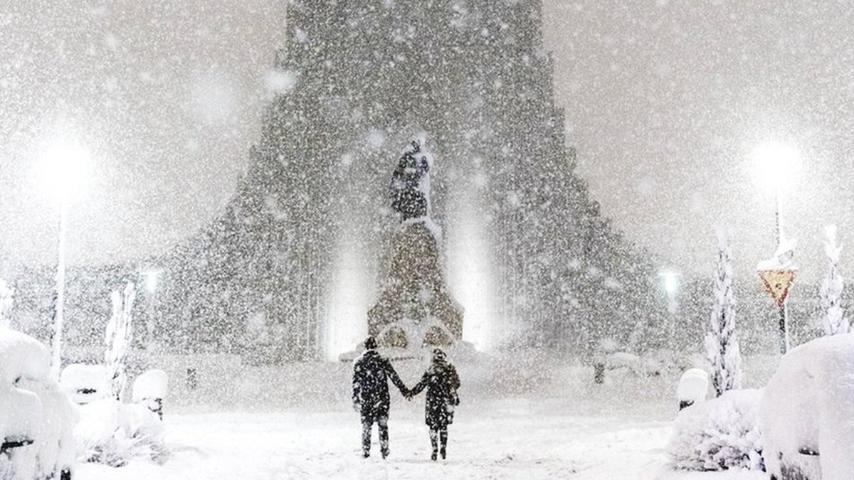 Seven magical pictures of one record-breaking snowfall bbc.in/2l83gNn <a href="/BBCNewsbeat/">BBC Newsbeat</a> <a href="/bbcweather/">BBC Weather</a>