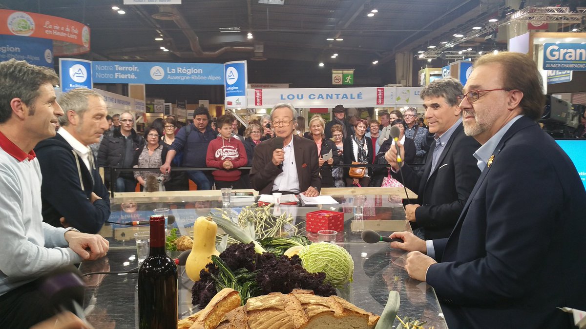 France3Paris's tweet photo. Retrouvez @PaulWermus #chitcatt10 @TEXcomic @fbphilippe75 et Stéphane Marie dans #9h50 le matin le 2 mars sur @France3Paris https://t.co/2prT53zisQ