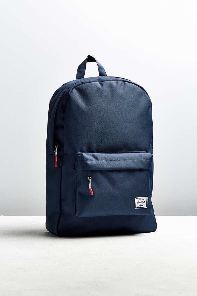 sam_bobbitt's tweet photo. My friend Harrison Bauer lost his backpack today.  It means a lot to him so keep an eye on it.  navy Hershel backpack. Call 818-618-3413. https://t.co/E9z48YOjlW