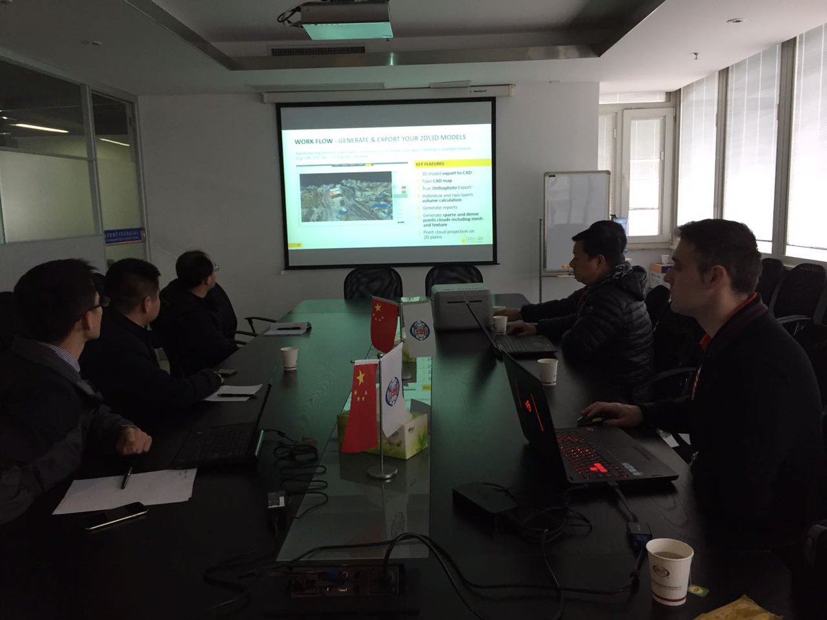 datumate's tweet image. New customers training conducted last week in Shaghai, together with our colleagues from ZH Instruments #datumate #drone #surveying