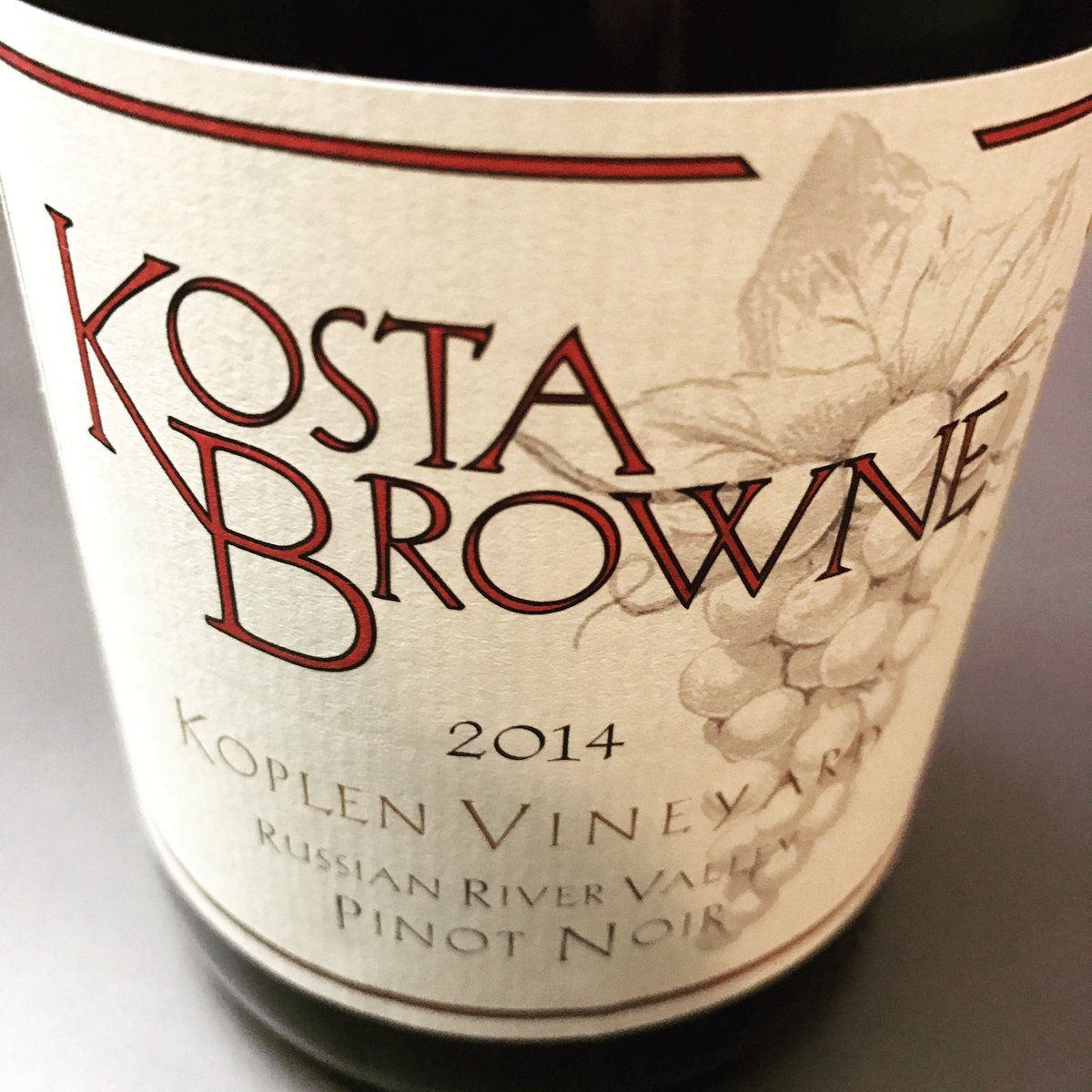 Pinot with a 20+ second finish? Yes please! LOOONG finish. Parker nailed it with 95 but Galloni clearly drank a different wine #wine #pinot